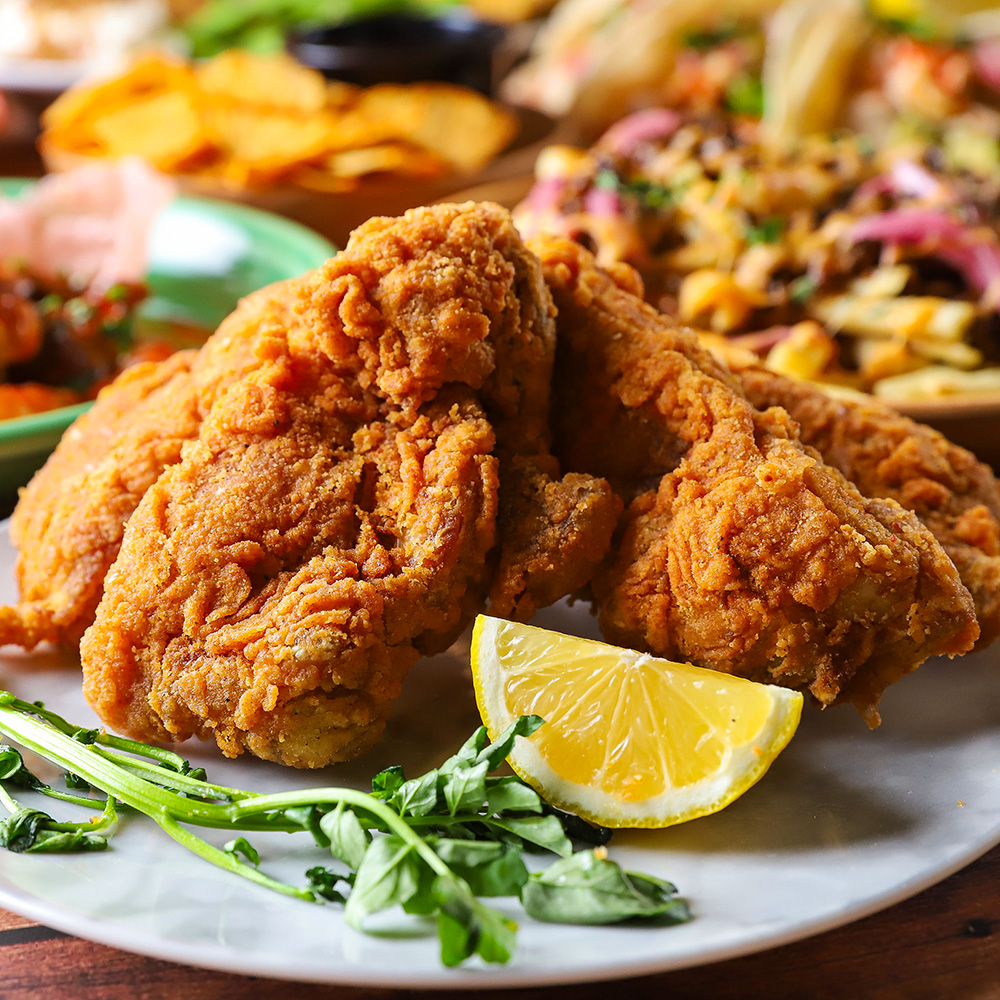 【オシャレな飲み会】ジューシー♪フリフリチキンに前菜も楽しむボリューム満点の飲み放題付きプラン