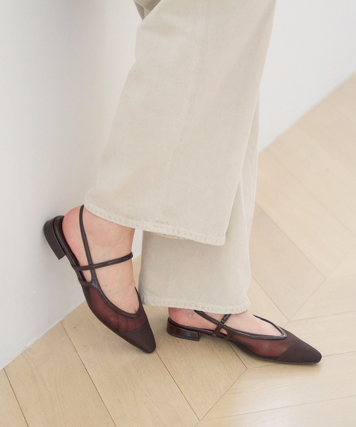 \今から秋まで履ける/ 抜け感シューズ