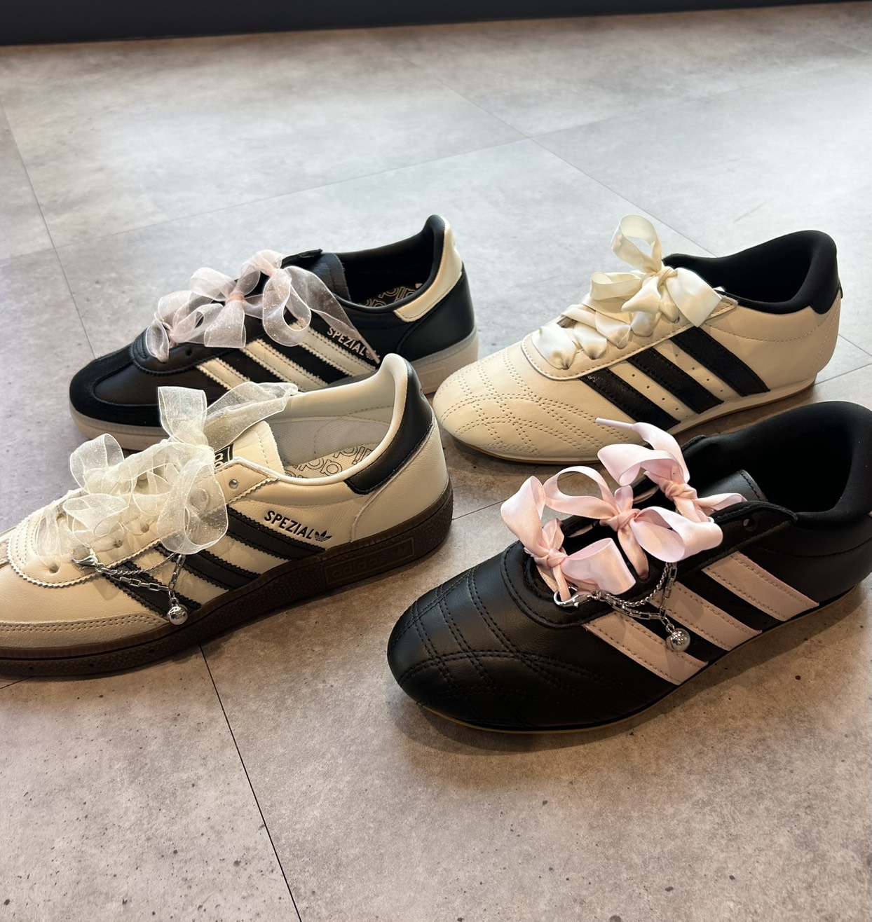 ★NEW★ ADIDAS 大好評だったリボンスニーカーが再登場!