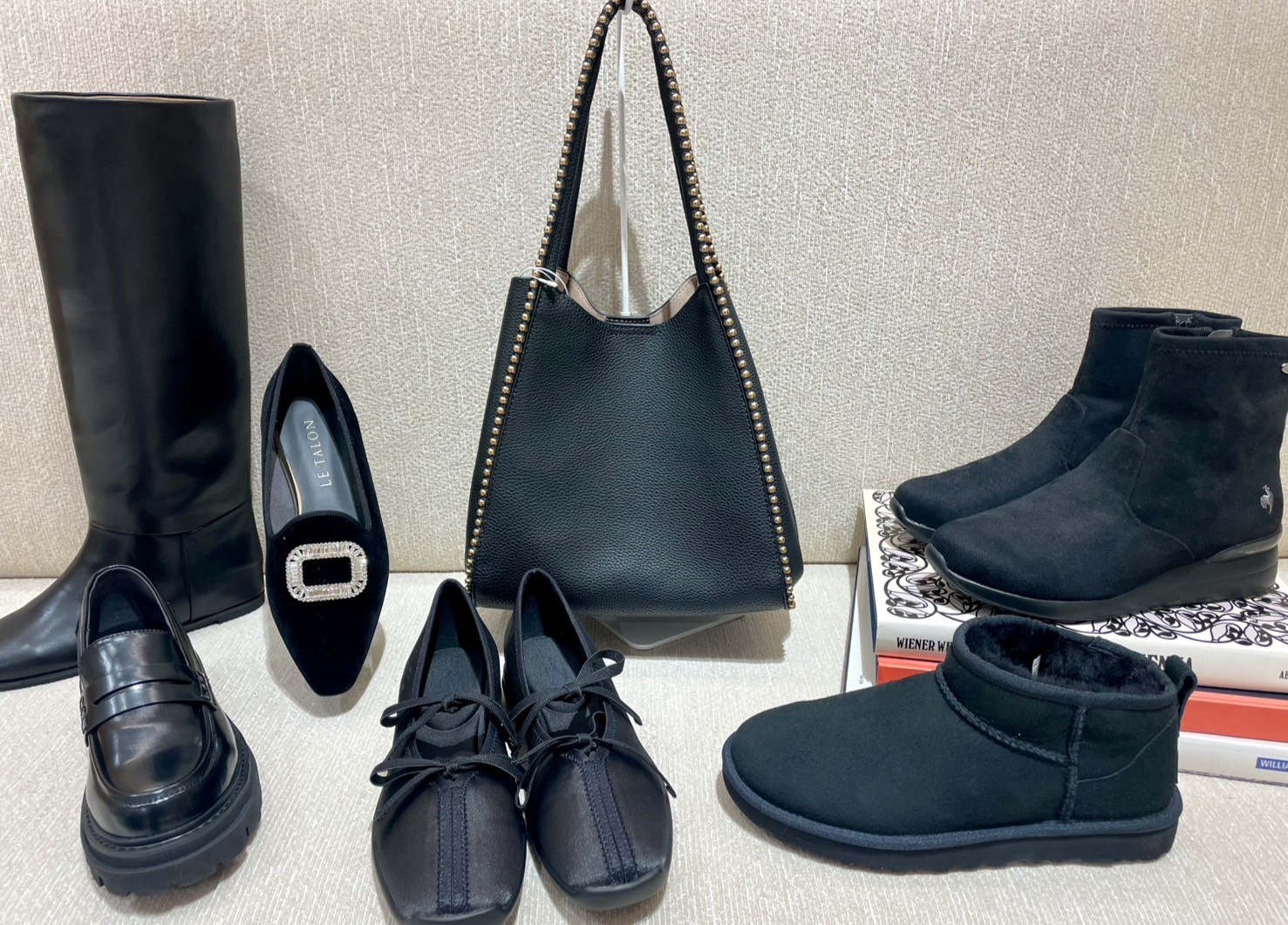 ＼ブラックフライデー／素敵なブラックアイテムが大集合♡