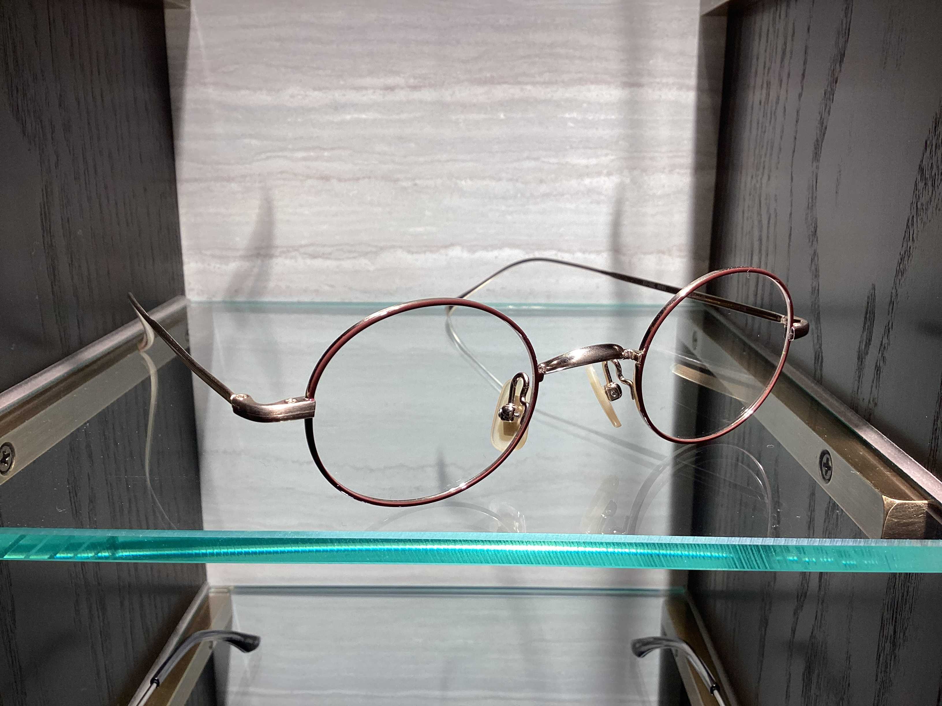 シンプルでTHEクラシックなフレームをお探しの方にオススメ！！