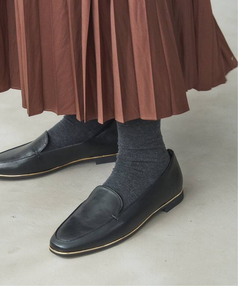 ＼幅広さん要check♪／メタルがかわいい楽ちんローファー