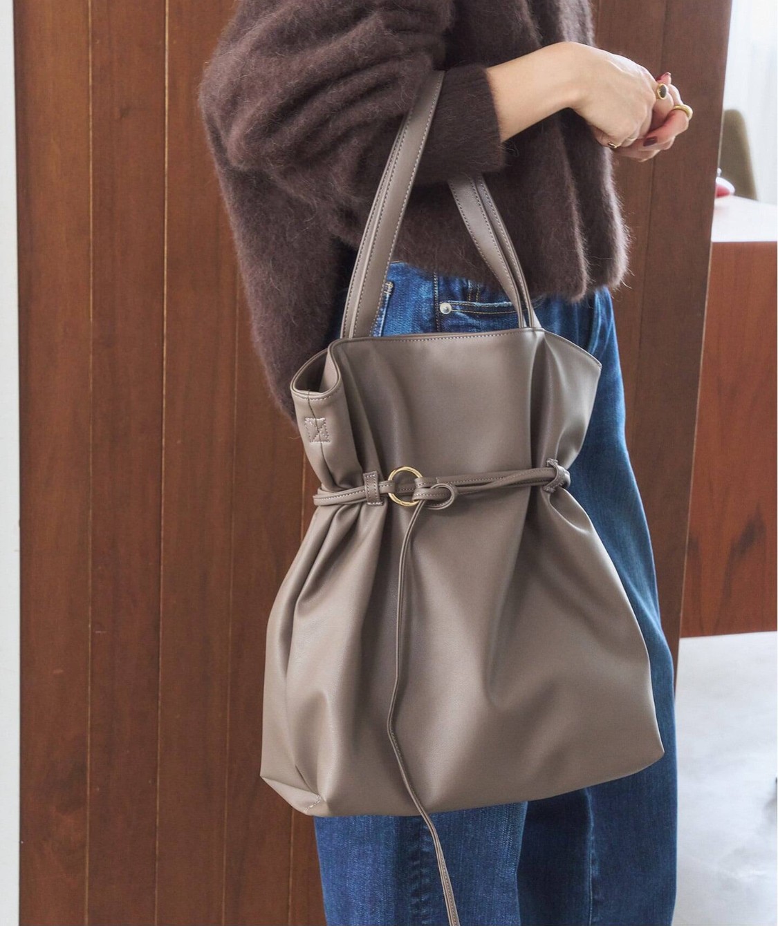 ＼お仕事バッグにも最適♡／万能すぎるベルトトート