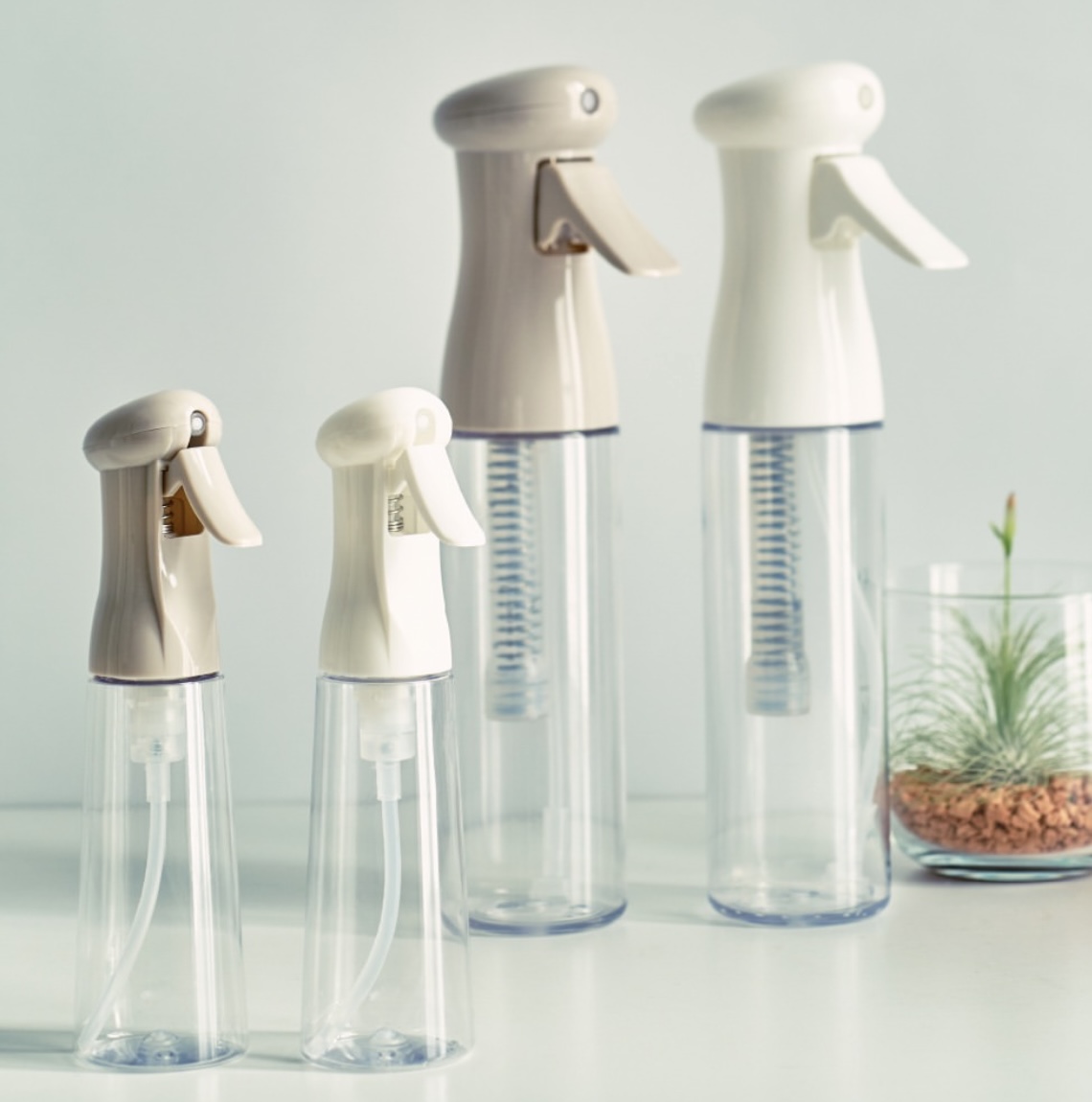 300円を中心とした日用雑貨のお店です