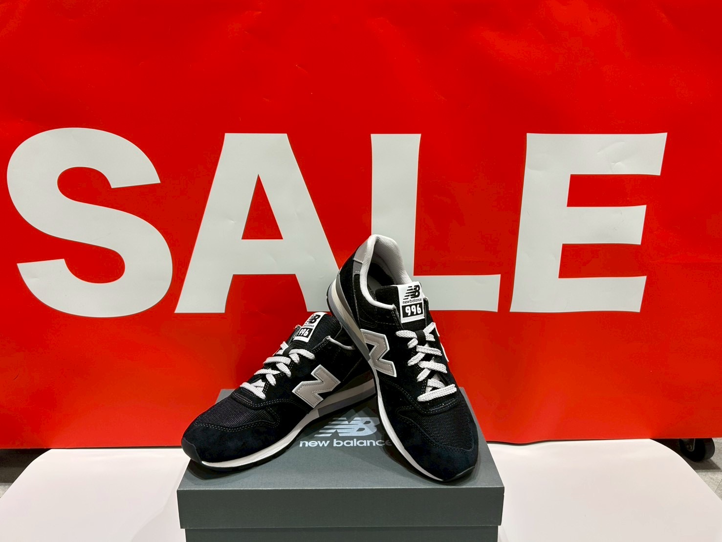 【期間限定】NEW　BALANCE　996　定番カラー３色が10％OFF　！！！