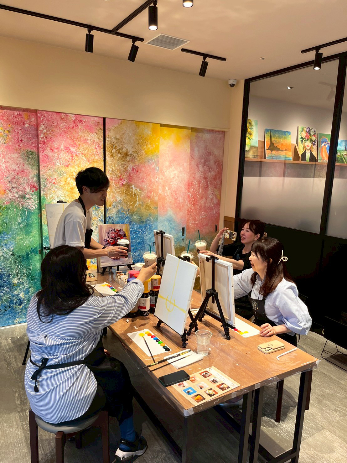 【アートバーラボ】　1/18 親子で描こう！「ゴッホのひまわり」開催！！