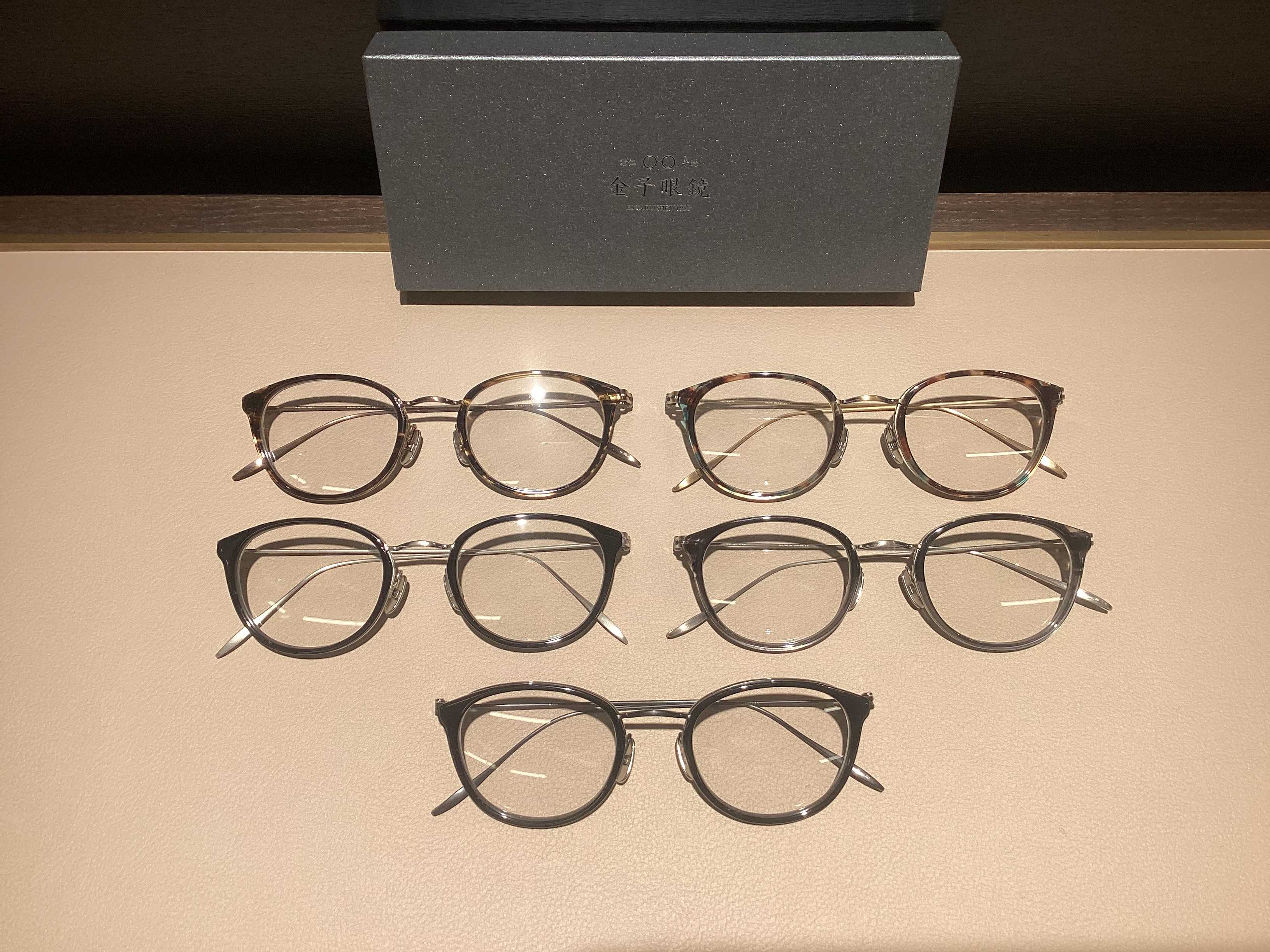 メタルフレームでもカジュアル感を出したい方にオススメ♪