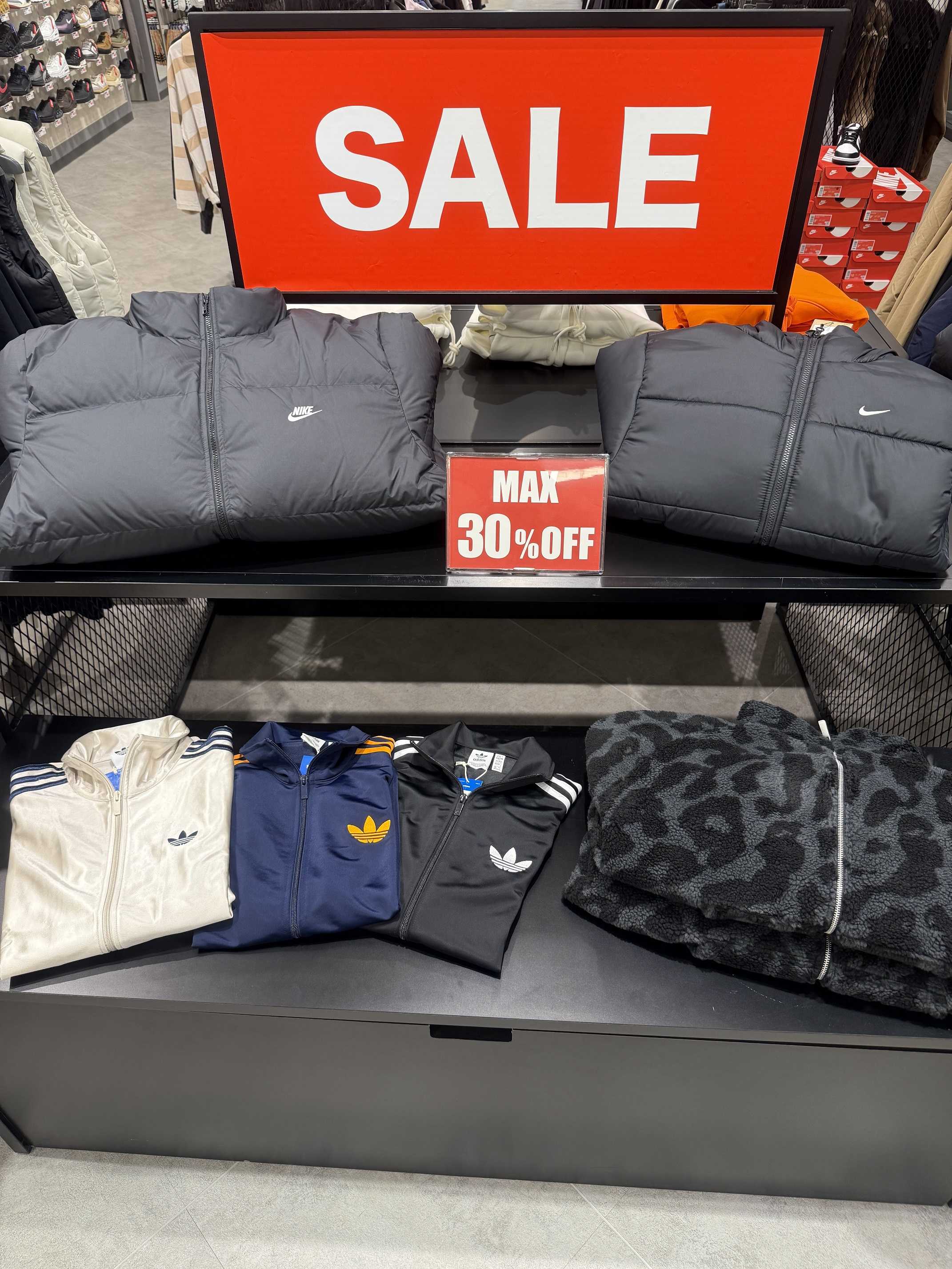 ★SALE★　アパレル商品　MAX　30％OFF!!