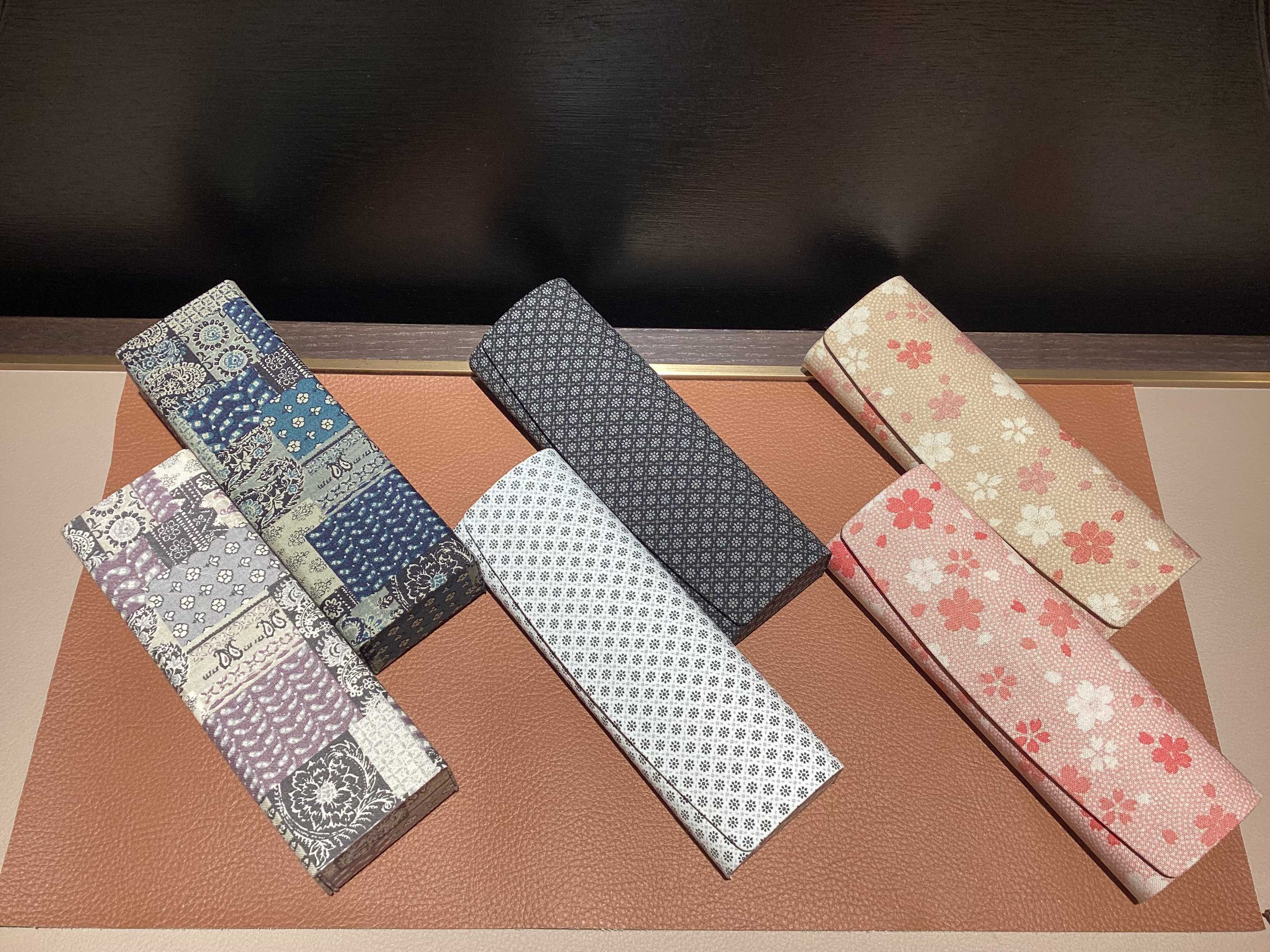 金子眼鏡　母の日のギフトに『メガネケース』　