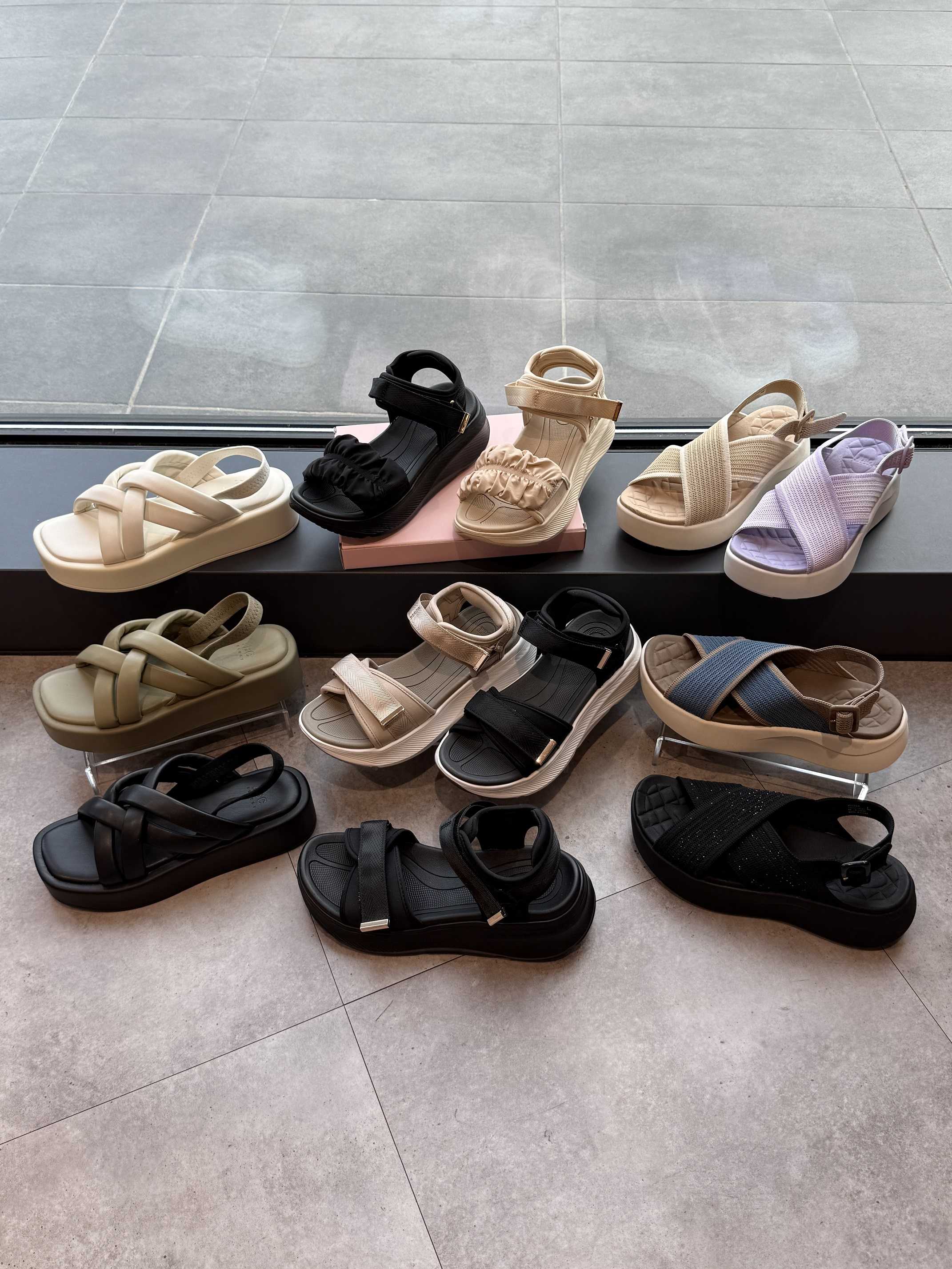 ★STAFF　RECOMMEND★　厚底サンダル