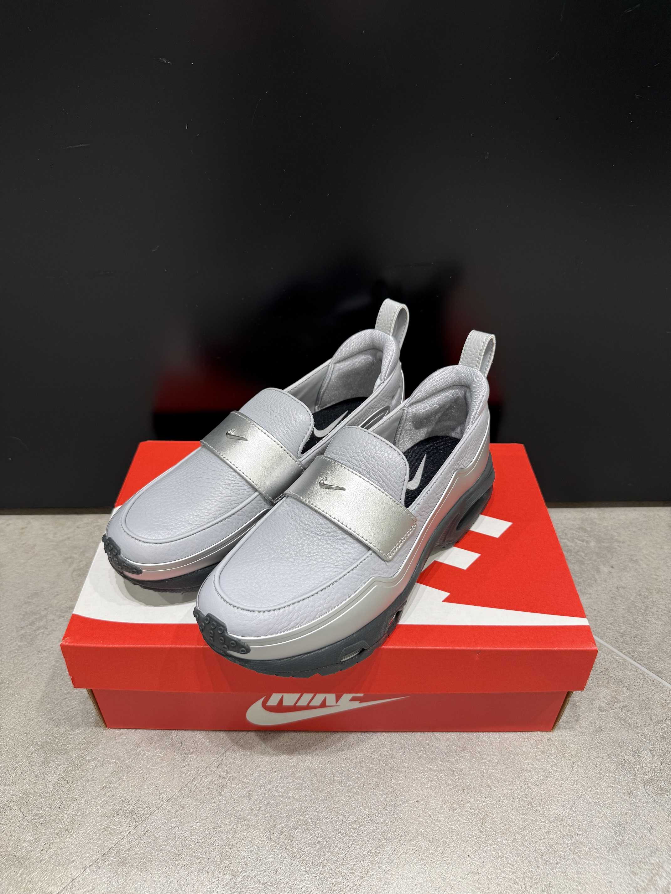 ★NEW★　NIKE　スニーカーローファー入荷しました！