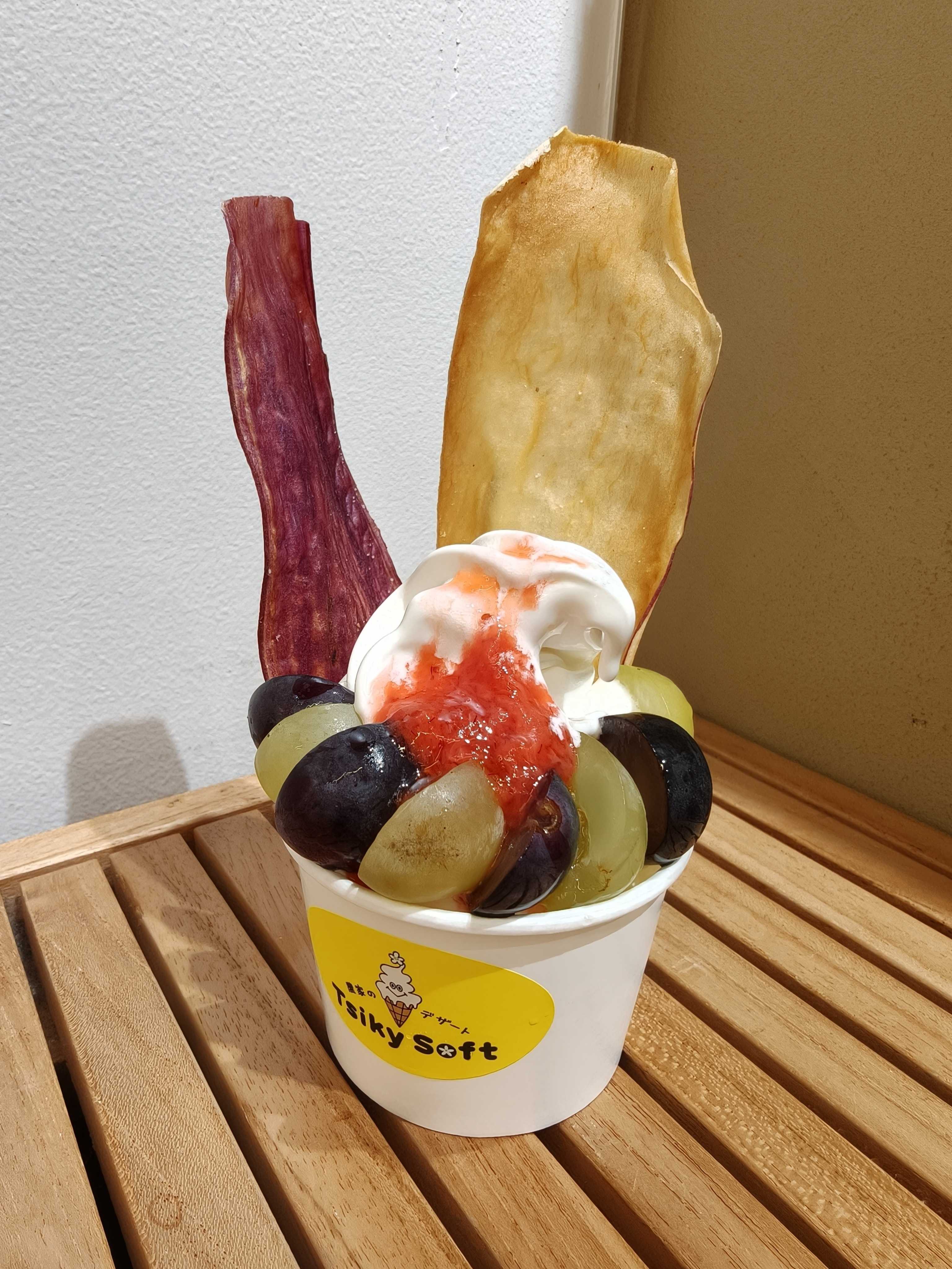  いよいよ 爽秋の 【 ぶどうフェア 】  が、始まりました～