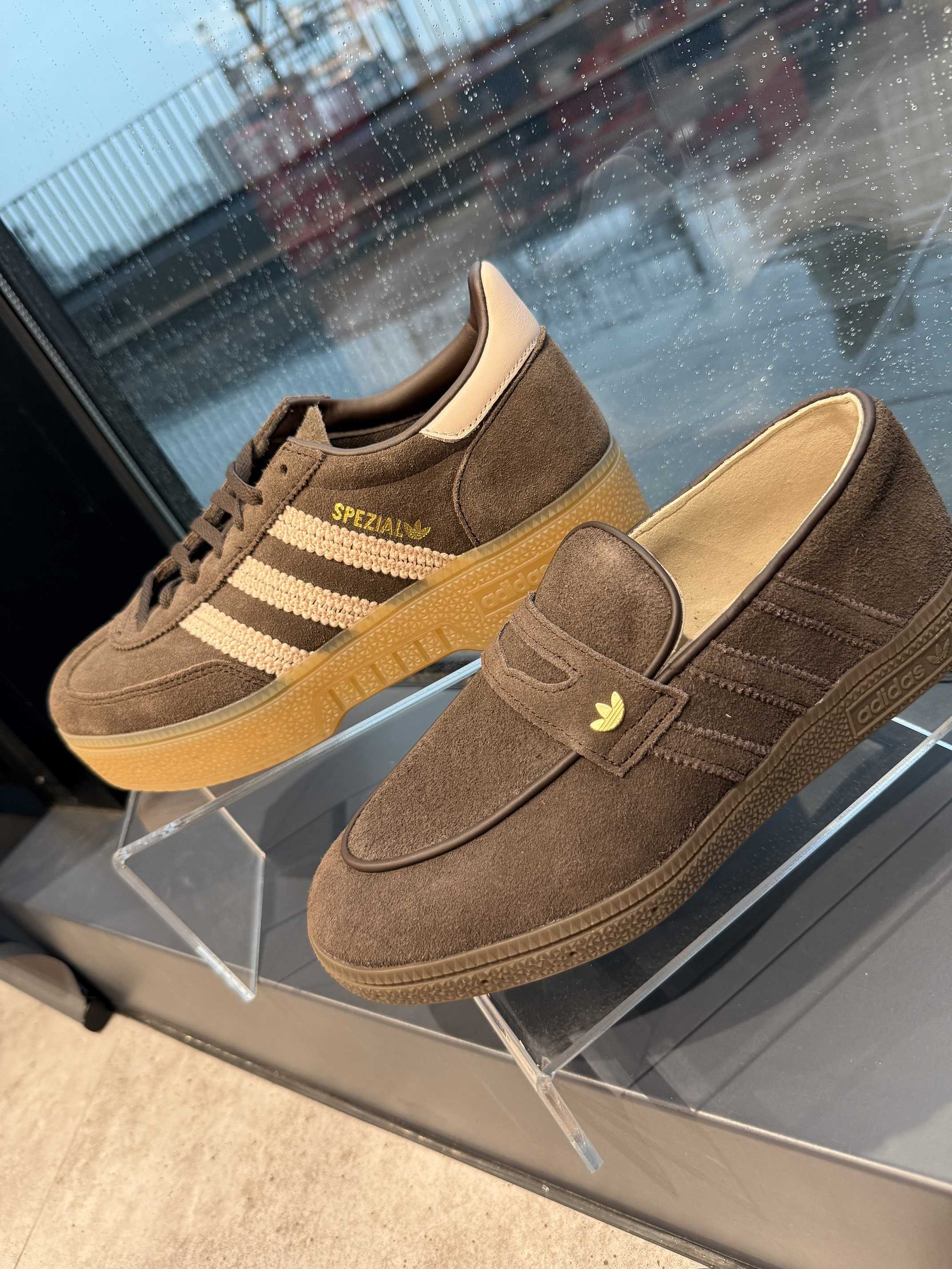 ★スタッフおすすめ★NIKE＆ADIDAS　ブラウンシューズ