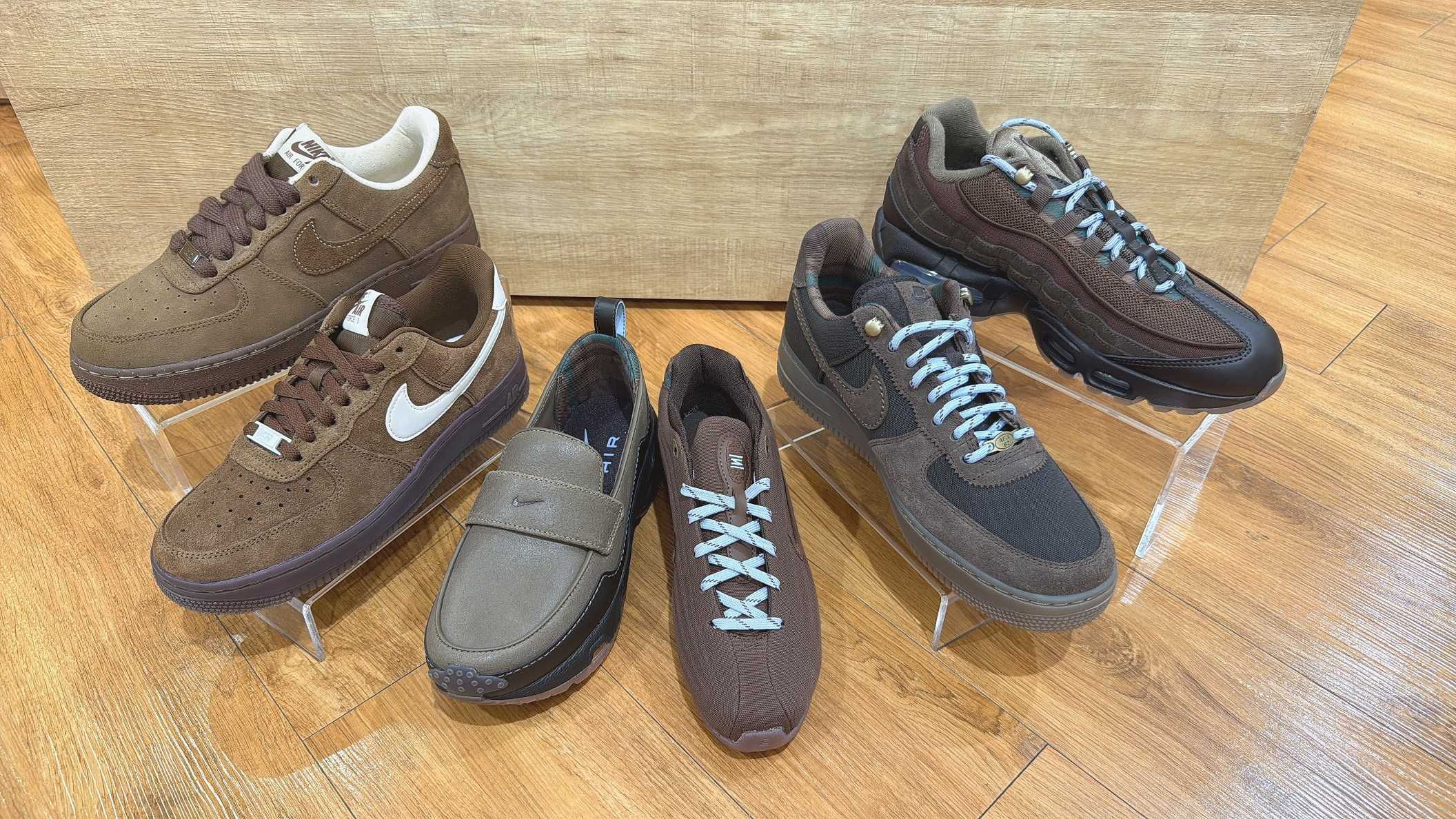 ★スタッフおすすめ★NIKE＆ADIDAS　ブラウンシューズ