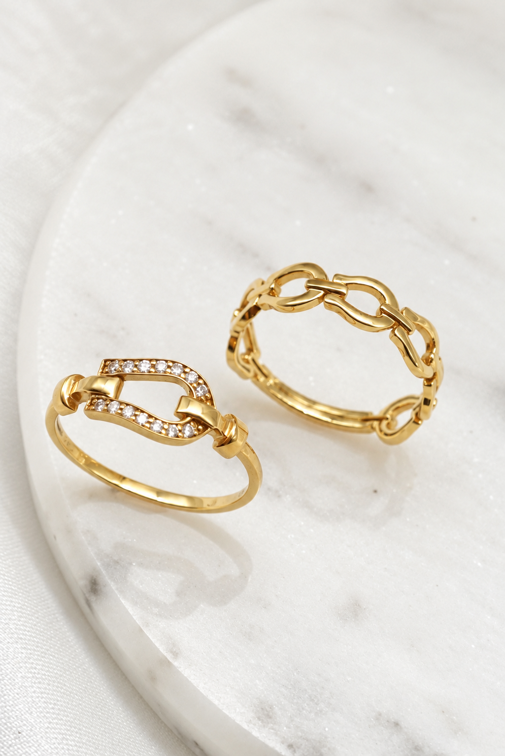 幸運を呼び込むHORSESHOE RING